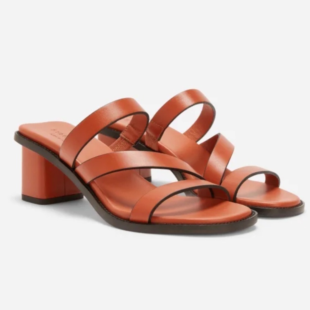 EVERLANE The Italian Leather Tourist Heel